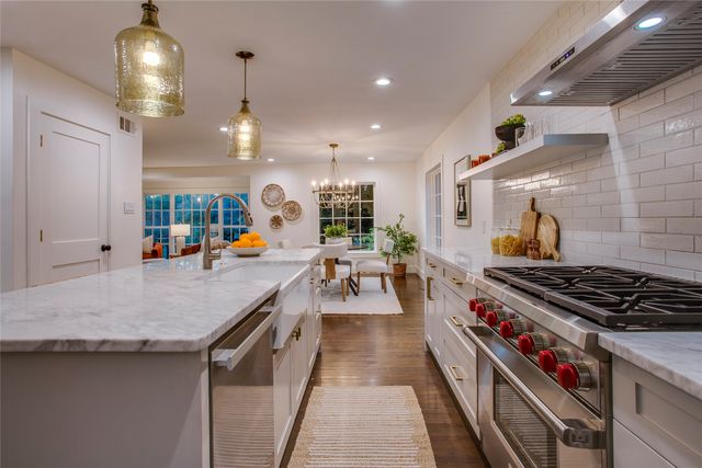 2230 Kessler Parkway, Dallas, TX 75208