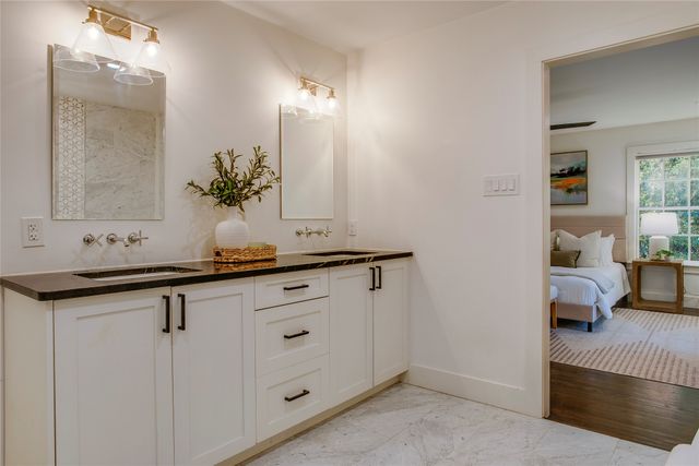 2230 Kessler Parkway, Dallas, TX 75208