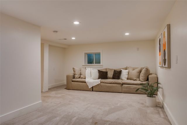 2230 Kessler Parkway, Dallas, TX 75208