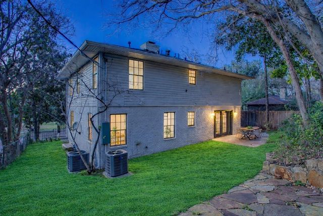 2230 Kessler Parkway, Dallas, TX 75208