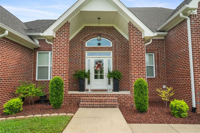 1027 Founders Ln, Portland, TN 37148