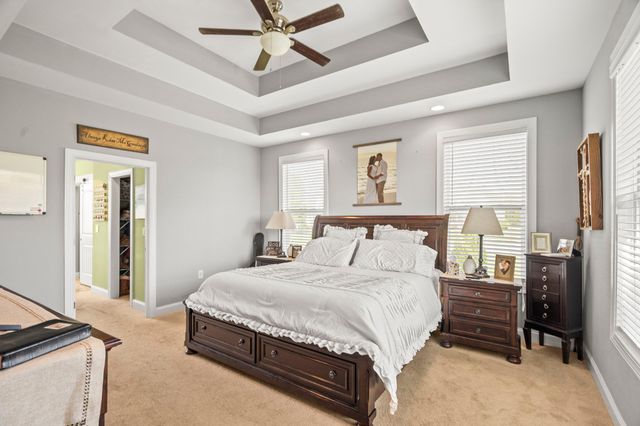1027 Founders Ln, Portland, TN 37148
