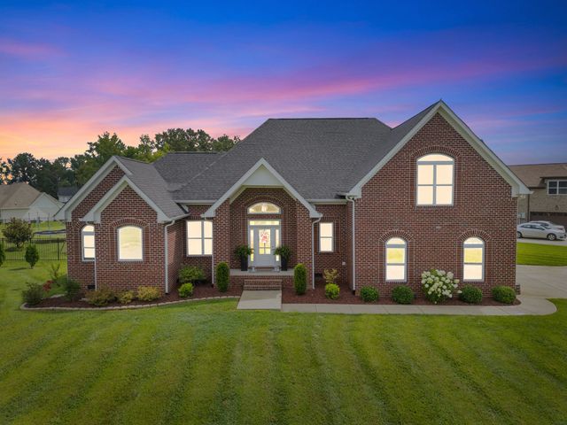 1027 Founders Ln, Portland, TN 37148