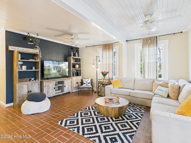 1195 N May Street, Southern Pines, NC 28387