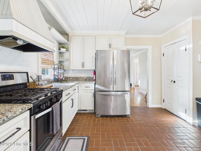 1195 N May Street, Southern Pines, NC 28387