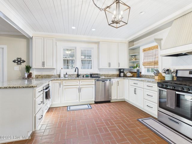 1195 N May Street, Southern Pines, NC 28387