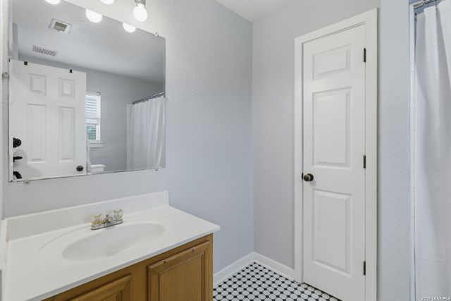 13707 York Woods, San Antonio, TX 78249
