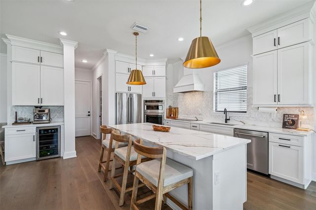 3016 W BALLAST POINT BOULEVARD, Tampa, FL 33611