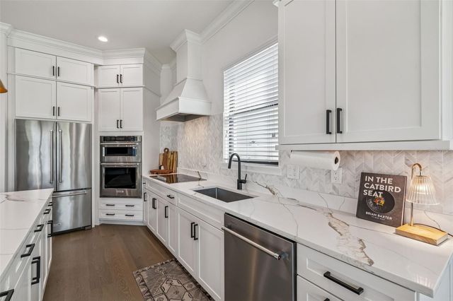 3016 W BALLAST POINT BOULEVARD, Tampa, FL 33611