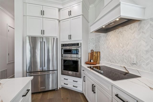 3016 W BALLAST POINT BOULEVARD, Tampa, FL 33611