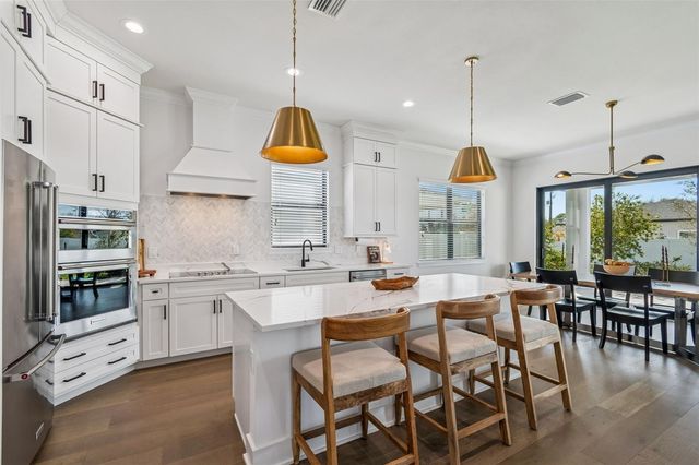 3016 W BALLAST POINT BOULEVARD, Tampa, FL 33611