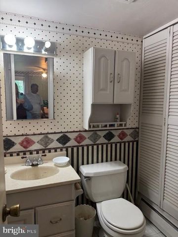 418 JEFFERSON STREET, Lansdale, PA 19446
