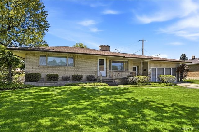 26 Brian Lane, West Seneca, NY 14224