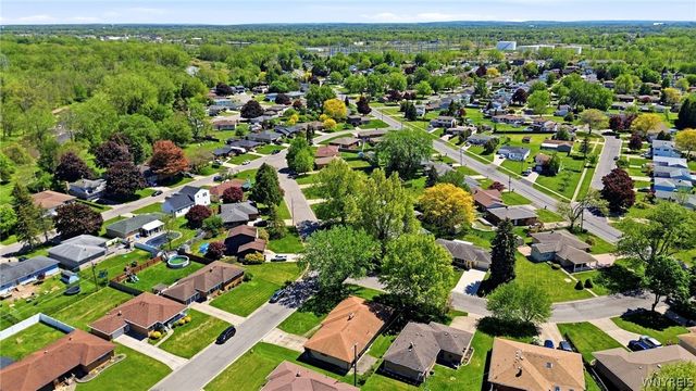 26 Brian Lane, West Seneca, NY 14224