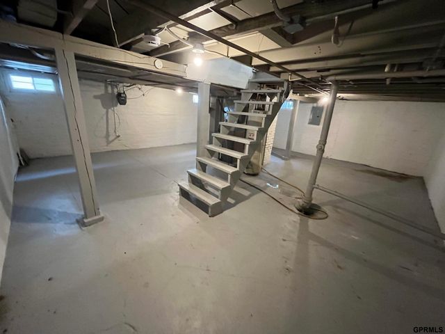 3219 Charles Street, Omaha, NE 68131