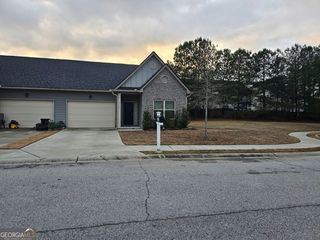 2153 Red Oak Circle, Union City, GA 30291