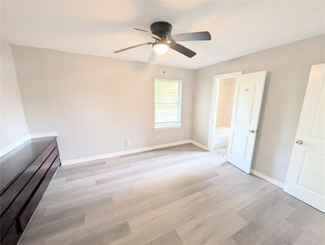 2819 Dragonwick Drive, Houston, TX 77045