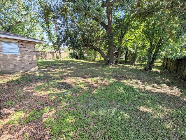 2819 Dragonwick Drive, Houston, TX 77045