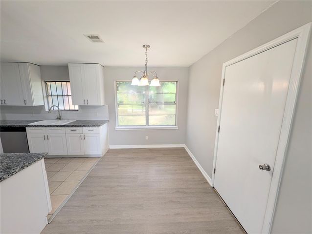 2819 Dragonwick Drive, Houston, TX 77045