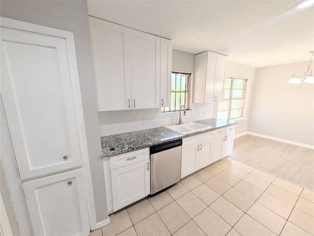 2819 Dragonwick Drive, Houston, TX 77045