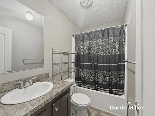 1436 Sarnia Street, Norton Shores, MI 49444
