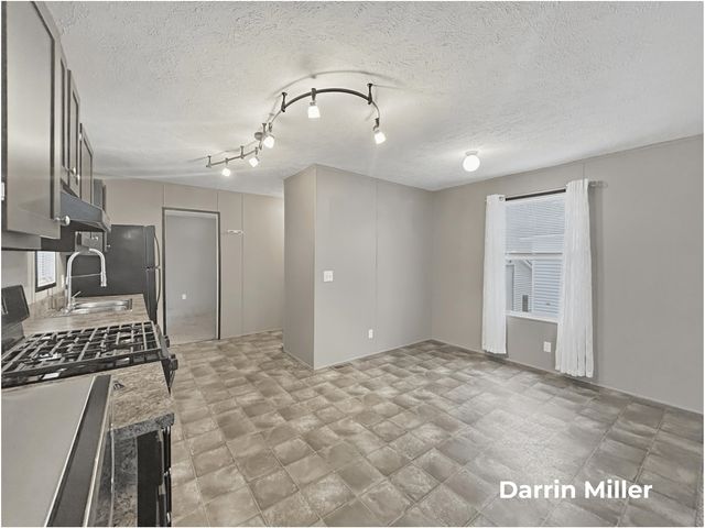 1436 Sarnia Street, Norton Shores, MI 49444