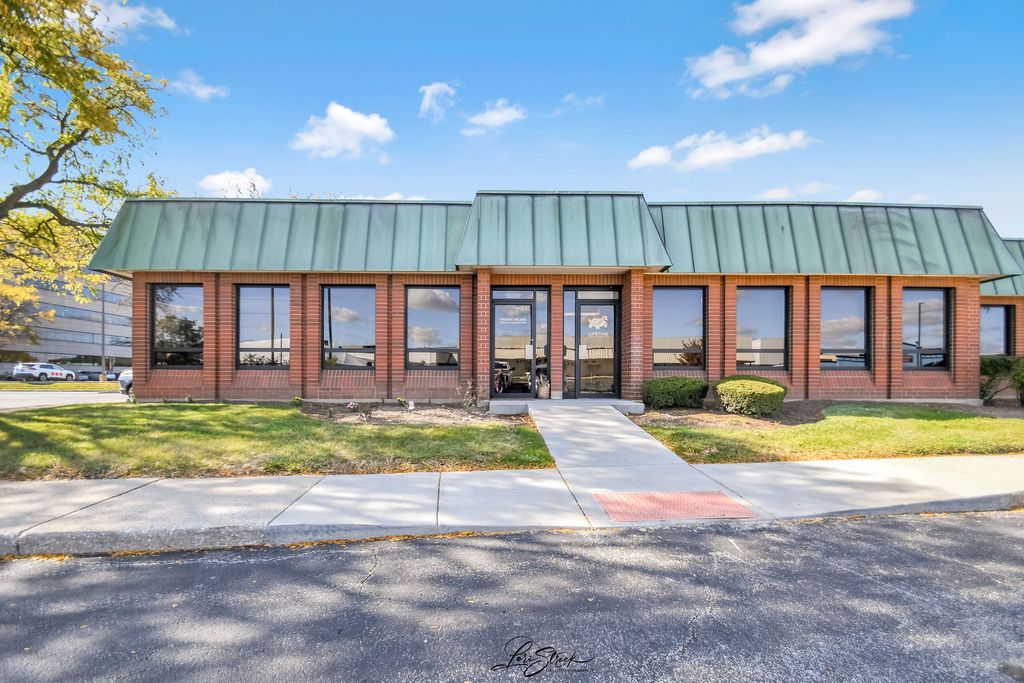 1311 Butterfield Road 306, Downers Grove, IL 60515