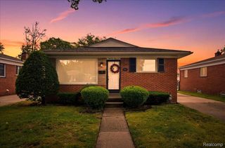 5918 N Lafayette Street, Dearborn Heights, MI 48127