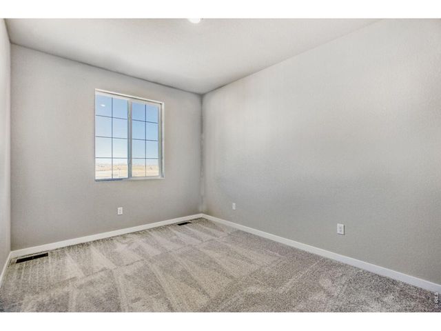 228 Sugar Beet Ln, Berthoud, CO 80513