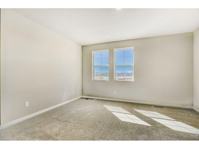 228 Sugar Beet Ln, Berthoud, CO 80513