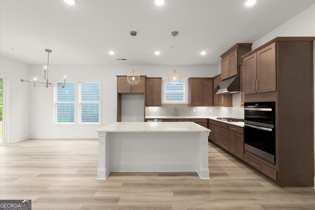 252 Vinca Circle NW, Kennesaw, GA 30144