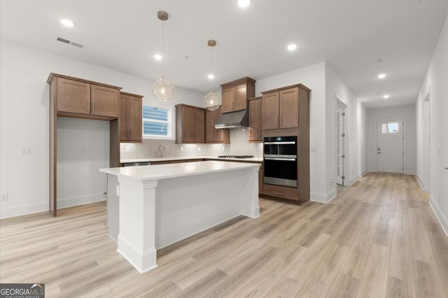 252 Vinca Circle NW, Kennesaw, GA 30144