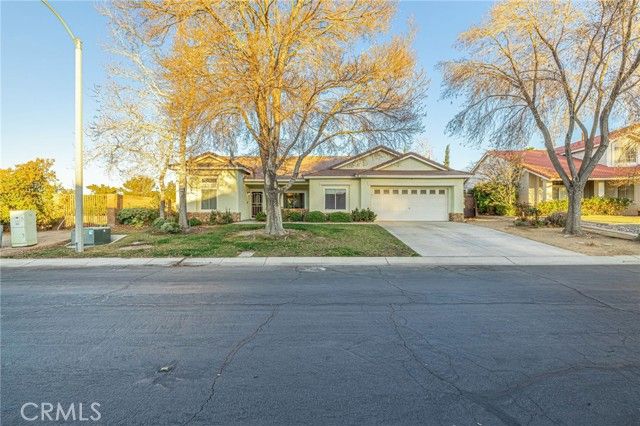 41002 Flagstone Street, Palmdale, CA 93551