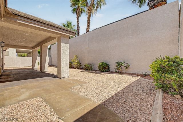 835 Entrada Ridge Avenue, Henderson, NV 89012