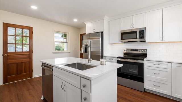 1804 Pleasantville Road, Lancaster, OH 43130