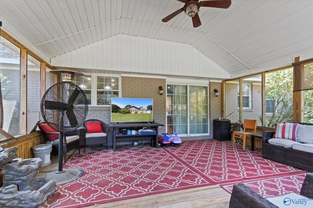 1249 Sardis Drive, Boaz, AL 35956