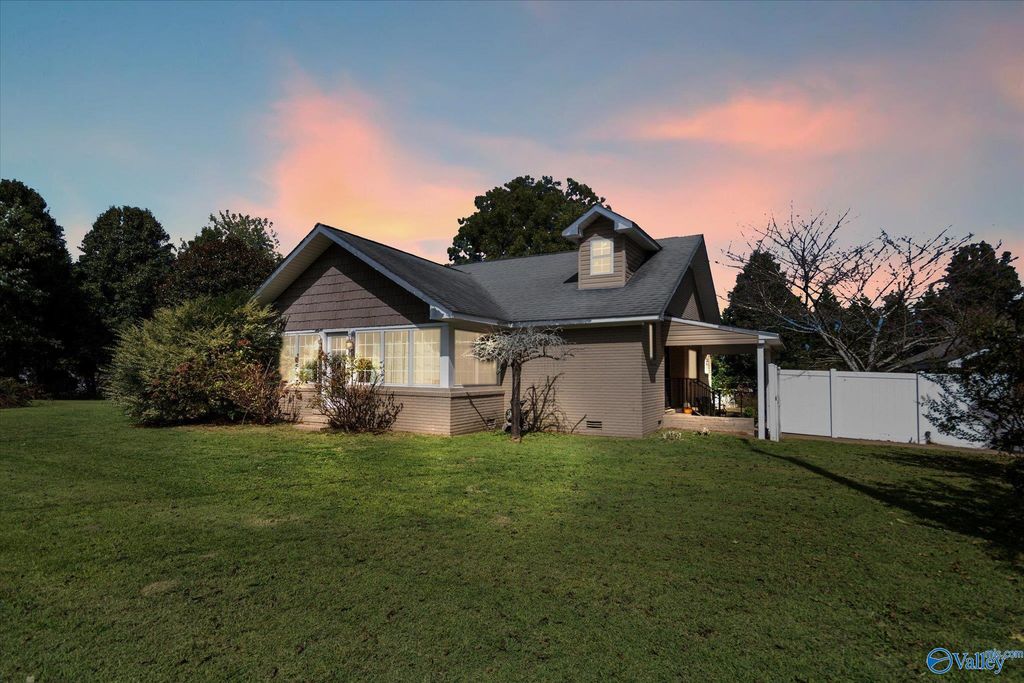 1249 Sardis Drive, Boaz, AL 35956