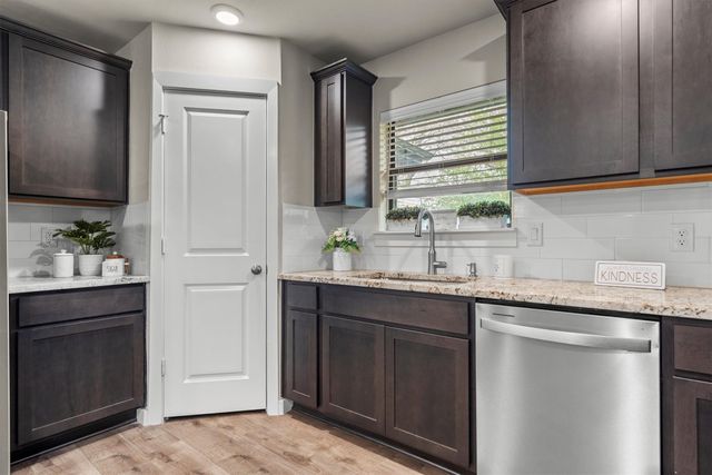 420 Huntingdon Drive, Irving, TX 75061