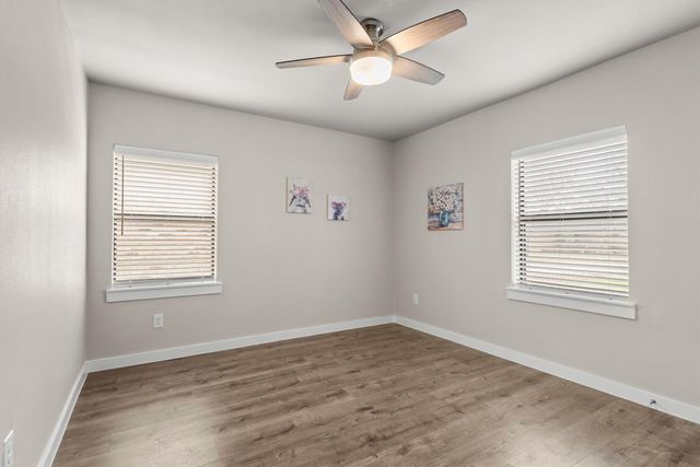 420 Huntingdon Drive, Irving, TX 75061