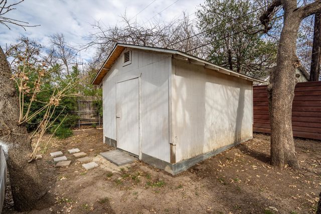 420 Huntingdon Drive, Irving, TX 75061