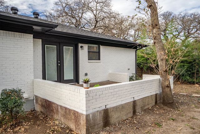 420 Huntingdon Drive, Irving, TX 75061