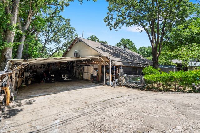 208 W Sycamore Street, Fayetteville, AR 72703