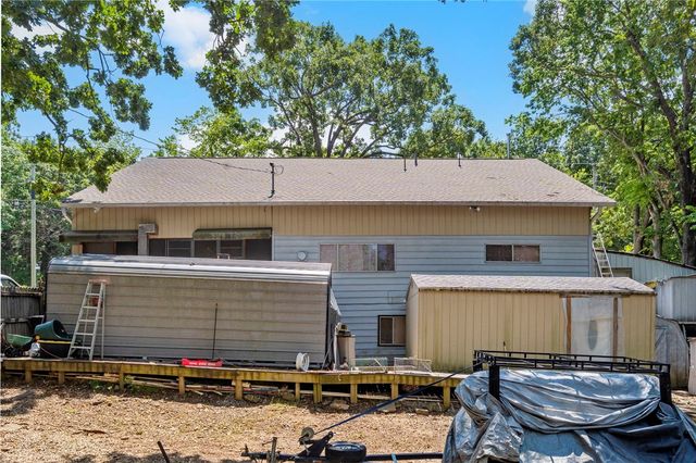 208 W Sycamore Street, Fayetteville, AR 72703