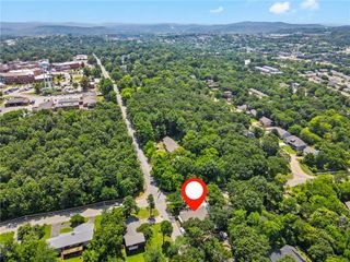 208 W Sycamore Street, Fayetteville, AR 72703