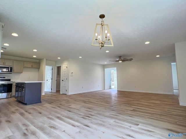 314 Asher Drive, Rainbow City, AL 35906