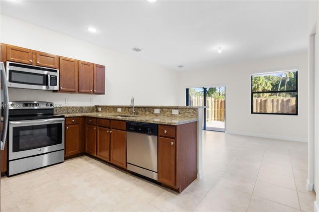 15075 SW 113th Ter, Miami, FL 33196