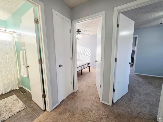 2519 Nutmeg, Manhattan, KS 66502