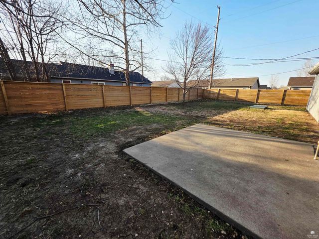 2519 Nutmeg, Manhattan, KS 66502