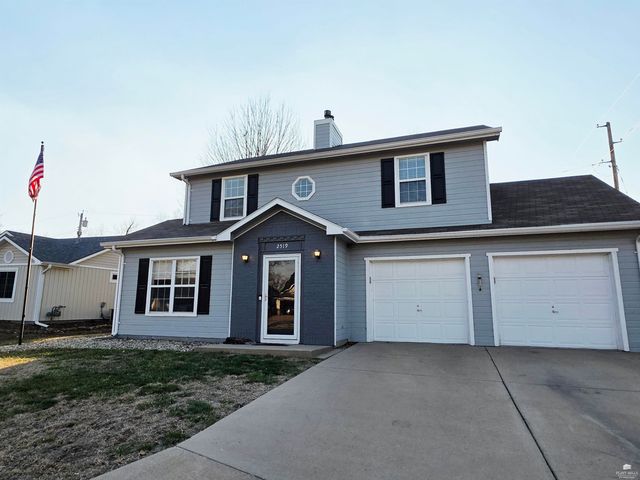 2519 Nutmeg, Manhattan, KS 66502