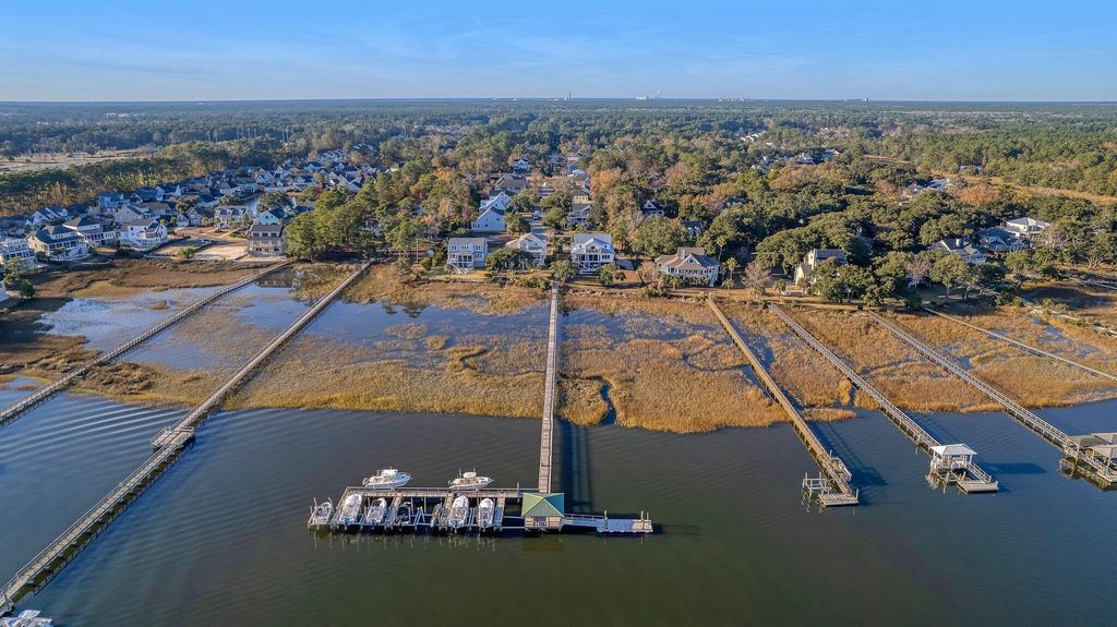 141 Wando Reach Road, Charleston, SC 29492